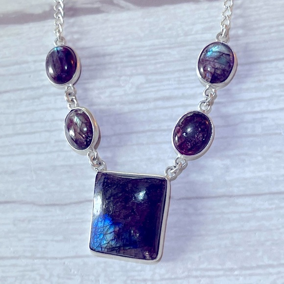 Labradorite silver necklace - Picture 2 of 6